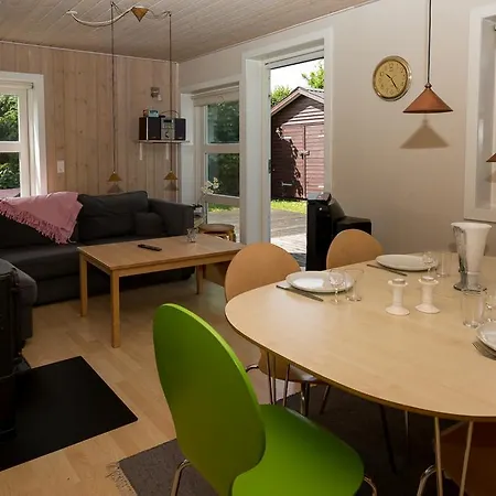 Aerenpris Holiday House